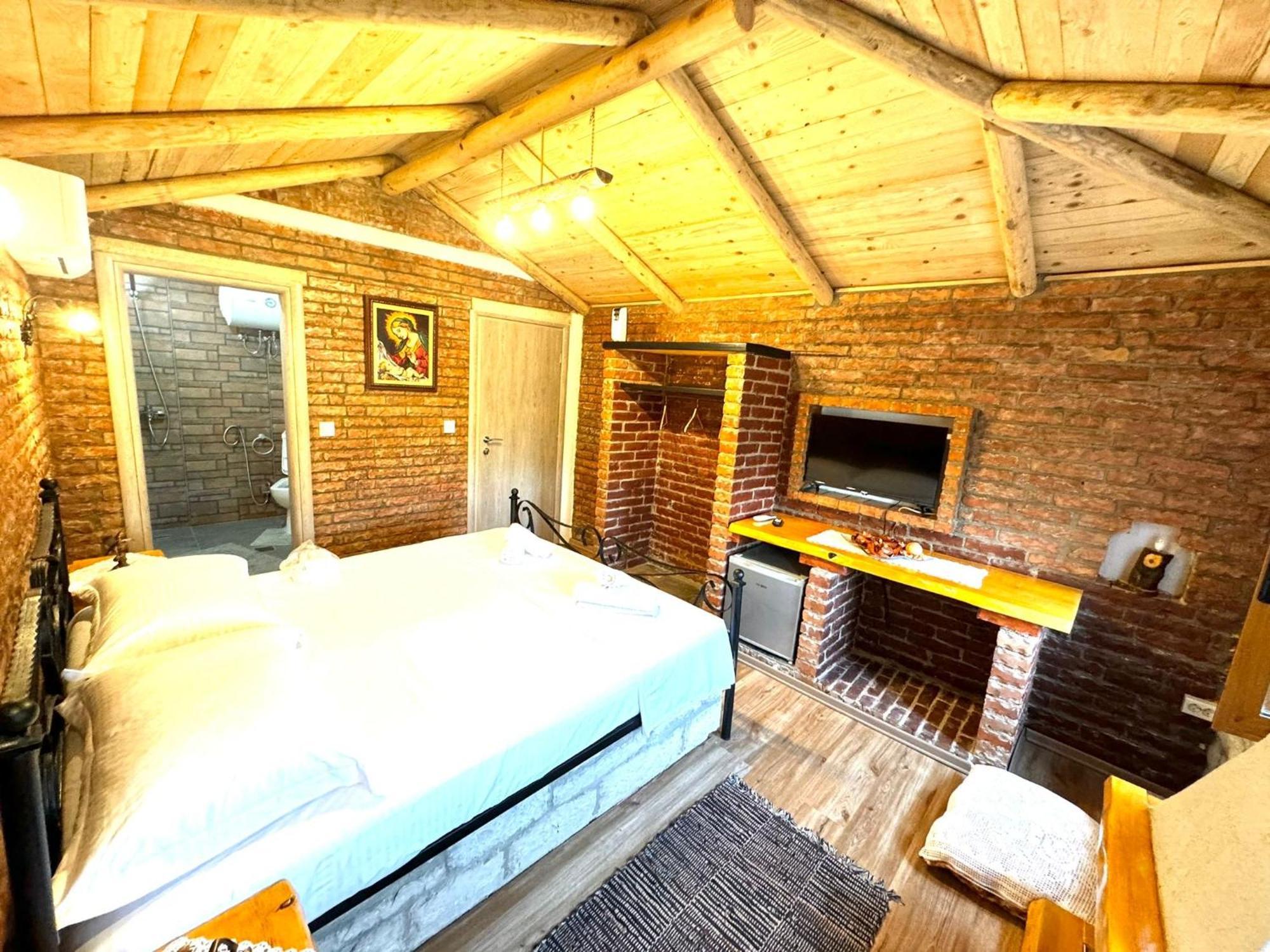 Muzhaqi Apartment